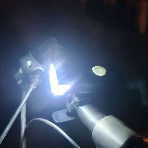 Feu vélo LED USB + feu arrière 23679