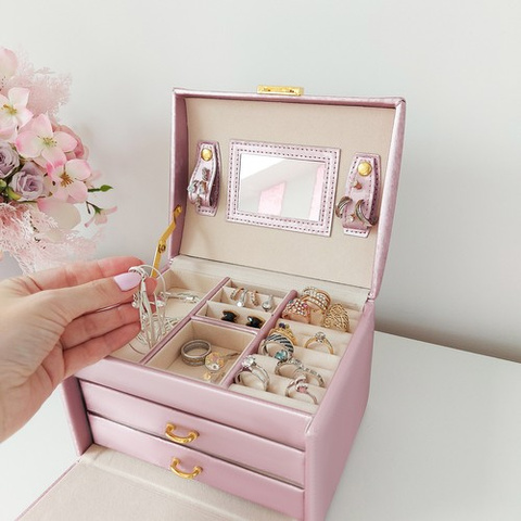Jewelry box/case - pink