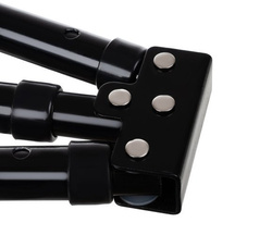 Device for stretching the muscles of legs and thighs