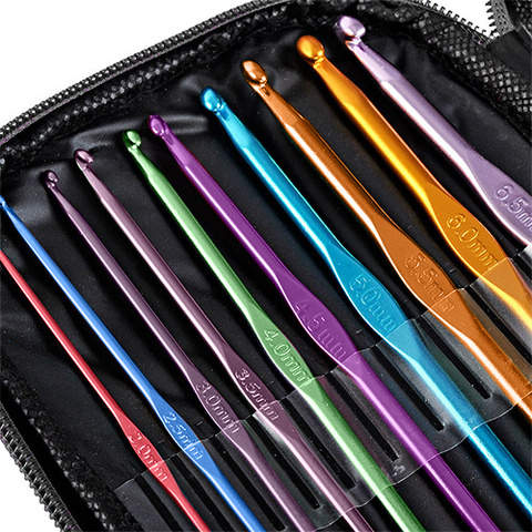 Set of 50 crochet hooks