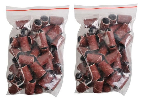 Ein Satz Zubehör für eine Fräsmaschine