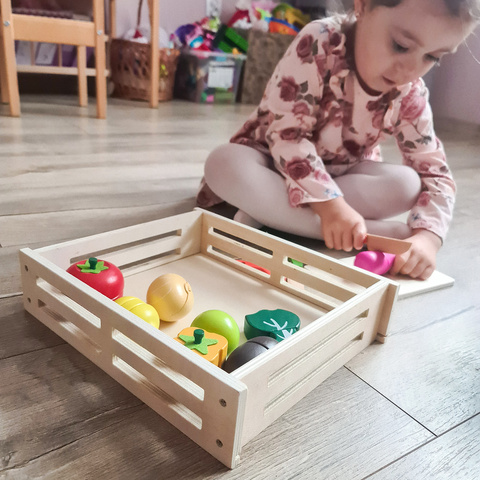 Vegetables wooden chopping board 21942