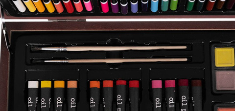 Painting set in a case 148pcs