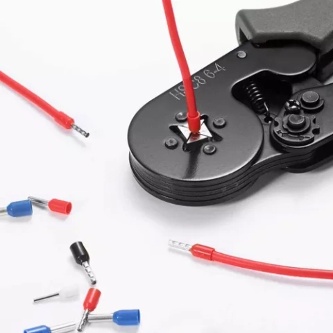 Pince à sertir pour embouts de 0,25 à 10 mm² Bigstreen 23271