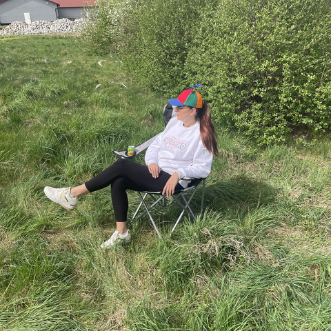 Schwarz-grauer Angelstuhl 23674