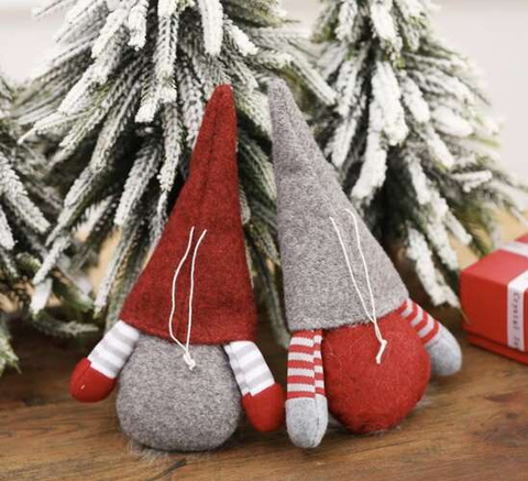 Standing gnome - set of 2 S17238