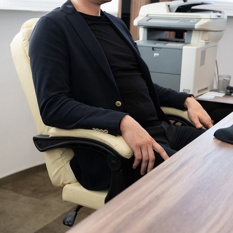 Office chair with footrest - beige Malatec 23287