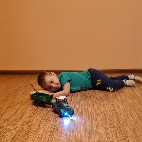 Ferngesteuerter Traktor - Kruzzel 24850 Traktor