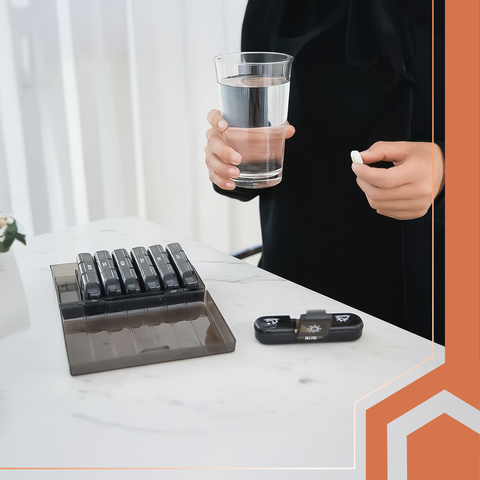 Ruhhy 26346 7-day medication organizer