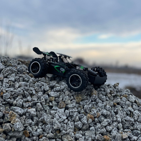 Remote-controlled off-road vehicle Kruzzel 24819