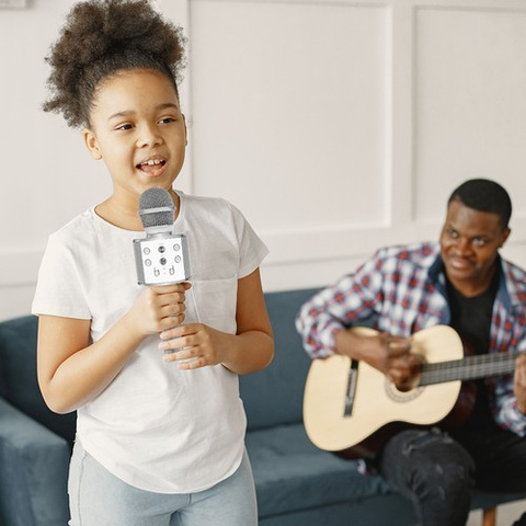 Mikrofon karaoke- srebrny Izoxis 22188