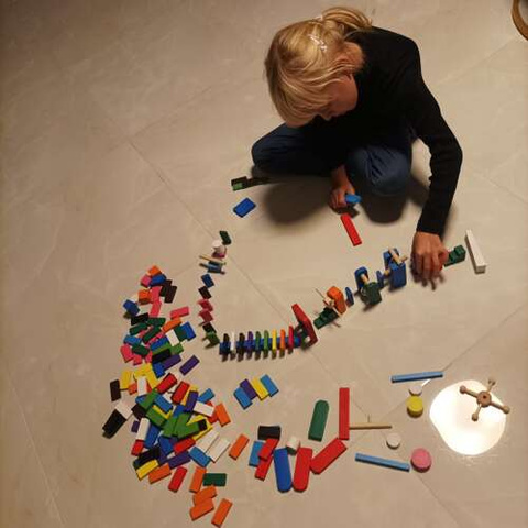 Wooden dominoes 360 pcs Kruzzel 22914