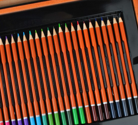 Painting set 174 pieces in a case