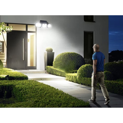 Saulės energija varomas šviestuvas 180 LED Izoxis 24889