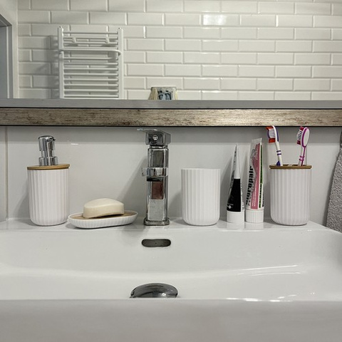 Bathroom accessories set - white Ruhhy 24635