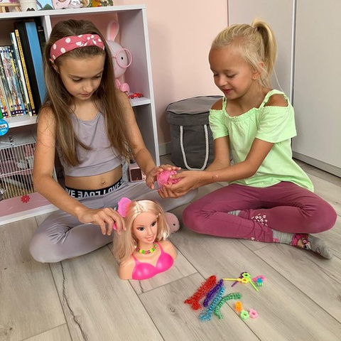 Styling head with accessories 23437