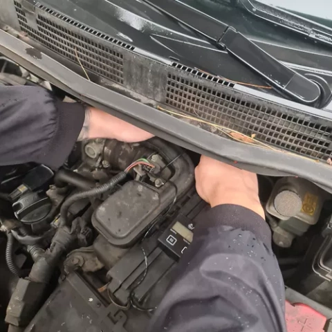 Engine operating hours counter Xtrobb 19926