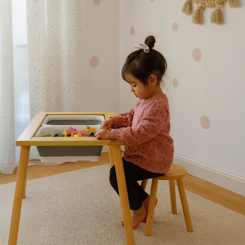 Kruzzel 26366 Sensory Table with Chair
