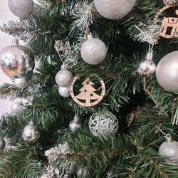 Wooden baubles - 10 pcs