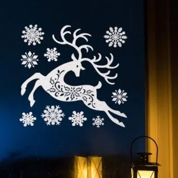 Fensteraufkleber mit Rentier und Schneeflocken
